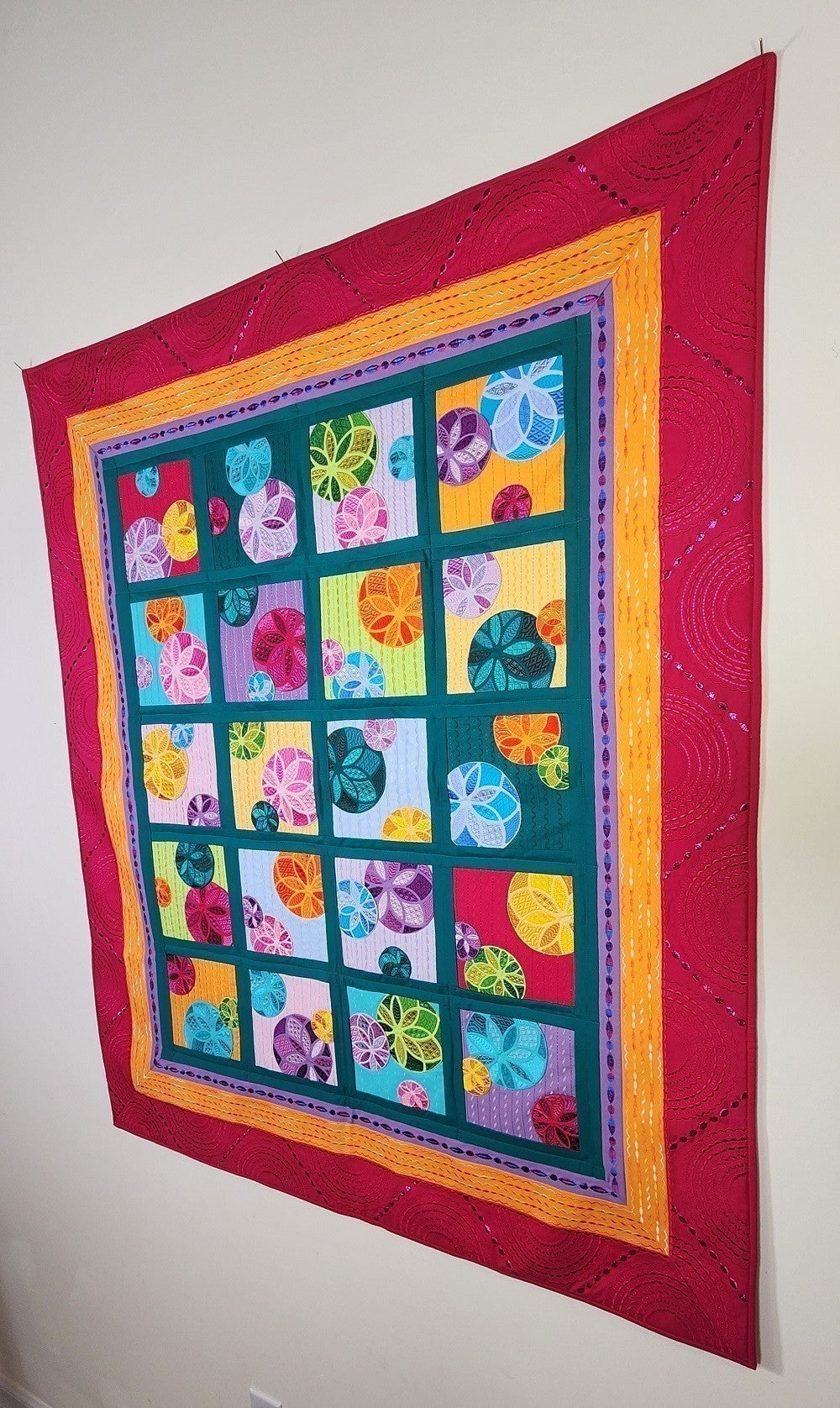 VIBRANT BUBBLES Embroidered Wall Hanging