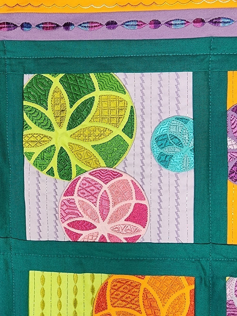 VIBRANT BUBBLES Embroidered Wall Hanging