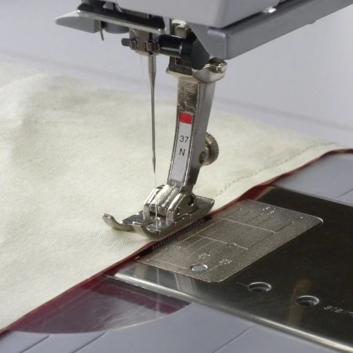 37 Patchwork Quilting 1/4" Foot for Bernina