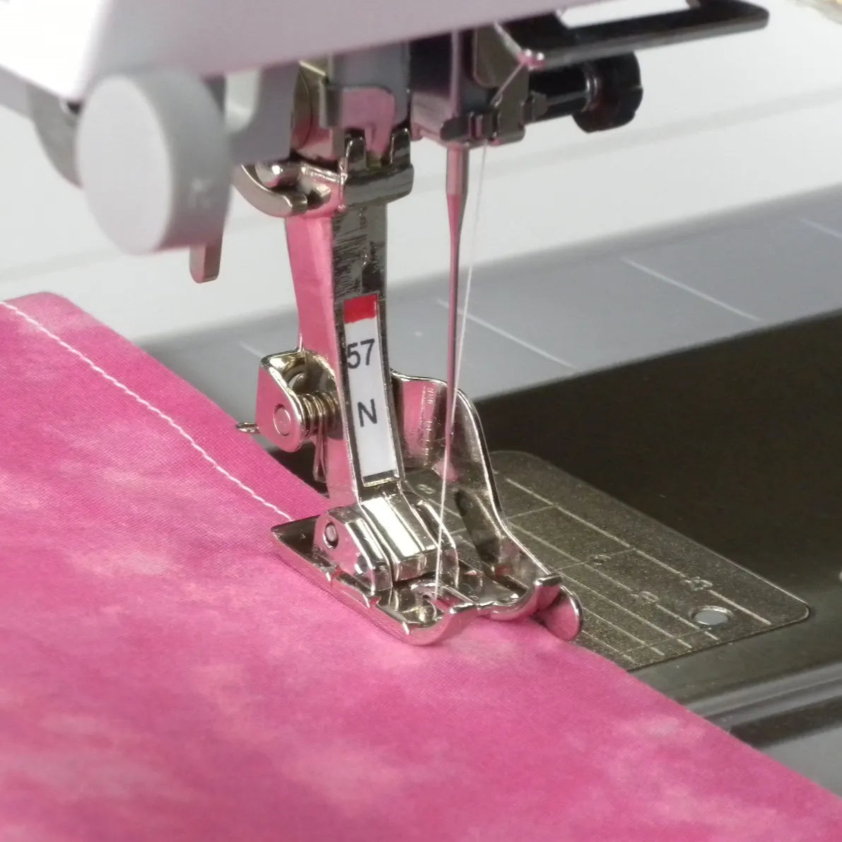 57 1/4"Patchwork Quilting Foot with Guide for Bernina