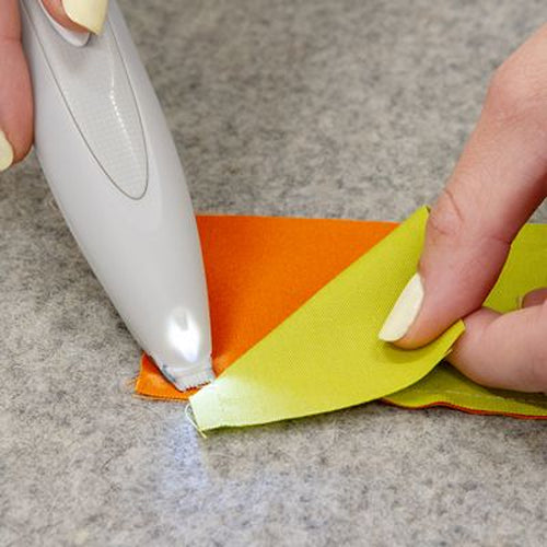 The Glow & Go Electric Seam Ripper 1