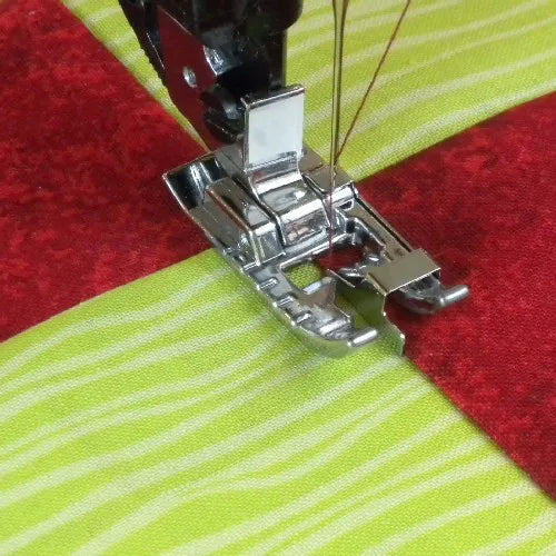 Singer Edge Stitch Foot sewing 1