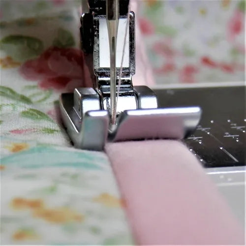 Bi-Level Presser Foot Set sewing 4