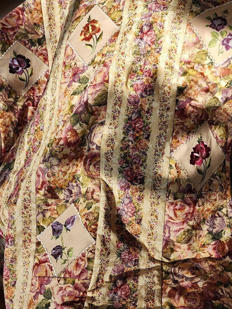 FROSTED ROSES Embroidered Throw