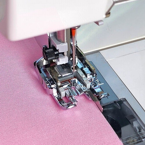 Interchangeable 1/4" Guide Sole for the Walking Foot With Interchangeable Soles