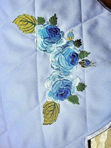 Cottage Rose Embroidered Throw Quilt