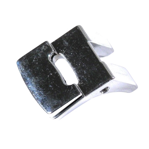 close up underside of the Husqvarna Viking Gathering Foot