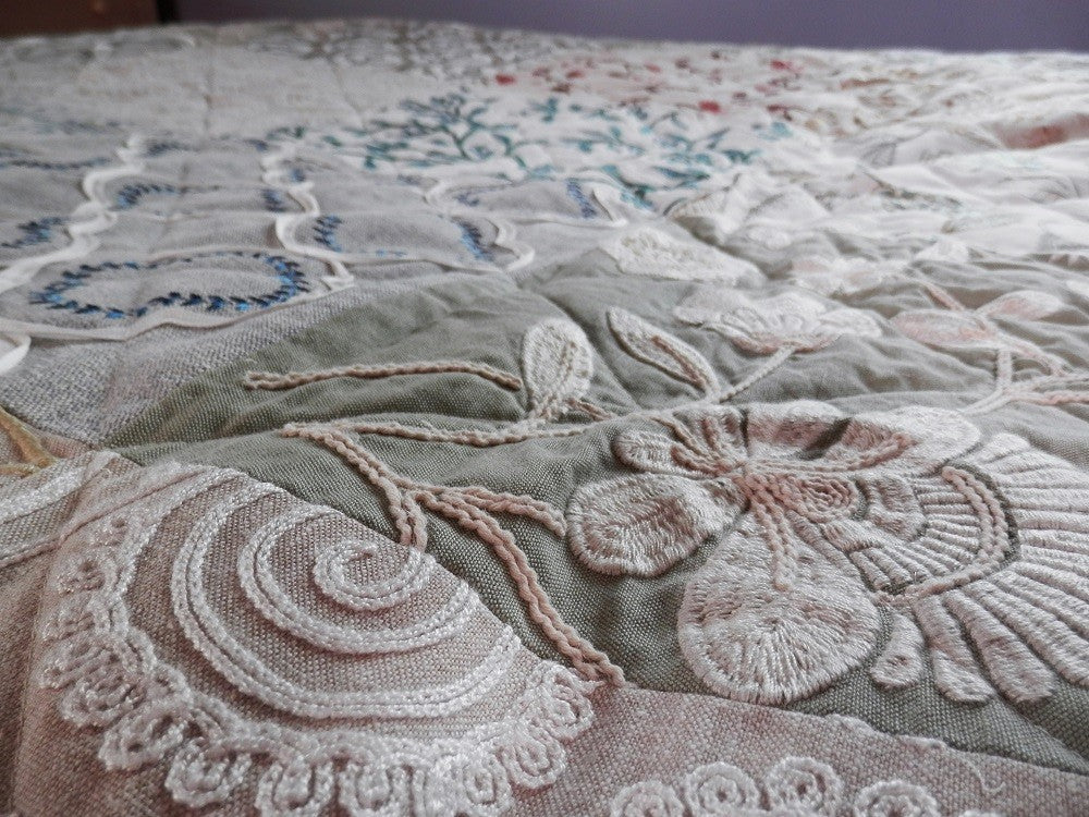 EMBROIDERED MUTED COLORS Designer King/Queen Bed Quilt