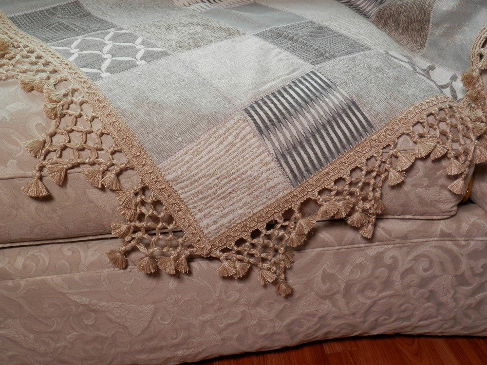 NEUTRAL TONES Home Decorator Throw with Tassel Trim