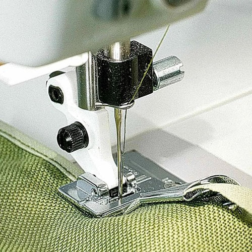 binding an edge with the husqvarna viking bias binder foot